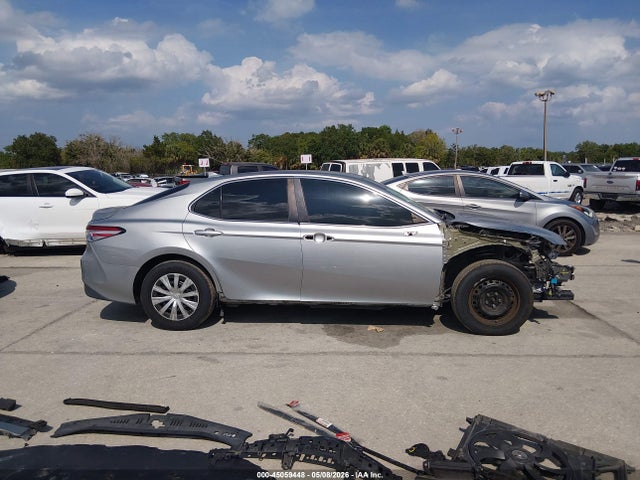 Продаж на аукціоні авто 2019 Toyota Camry L, vin: 4T1B11HKXKU824628, номер лоту: 45059448