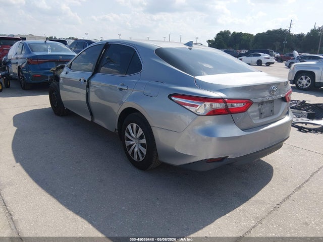 Продаж на аукціоні авто 2019 Toyota Camry L, vin: 4T1B11HKXKU824628, номер лоту: 45059448