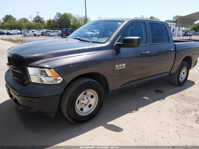 45059530 :رقم المزاد ، 1C6RR7KG6JS318976 vin ، 2018 Ram 1500 Tradesman  4x4 5'7 Box مزاد بيع