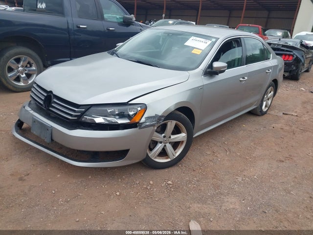 2014 Volkswagen Passat 1.8t Wolfsburg Edition მანქანა იყიდება აუქციონზე, vin: 1VWAT7A38EC043467, აუქციონის ნომერი: 45059538
