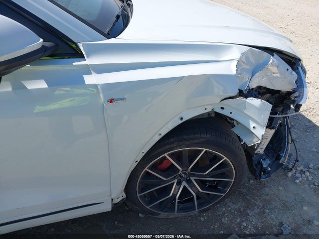 2019 Audi Q8 55 Premium მანქანა იყიდება აუქციონზე, vin: WA1EVAF10KD040422, აუქციონის ნომერი: 45059557