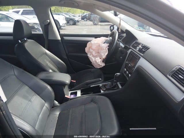 45059562 :رقم المزاد ، 1VWBP7A38CC084042 vin ، 2012 Volkswagen Passat 2.5l Se مزاد بيع