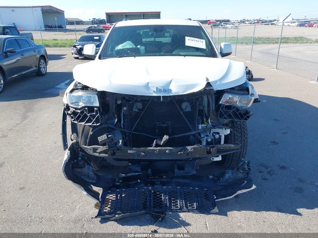 45059574 :رقم المزاد ، 1C4RJFAGXHC645672 vin ، 2017 Jeep Grand Cherokee Laredo مزاد بيع