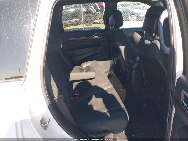 45059574 :رقم المزاد ، 1C4RJFAGXHC645672 vin ، 2017 Jeep Grand Cherokee Laredo مزاد بيع