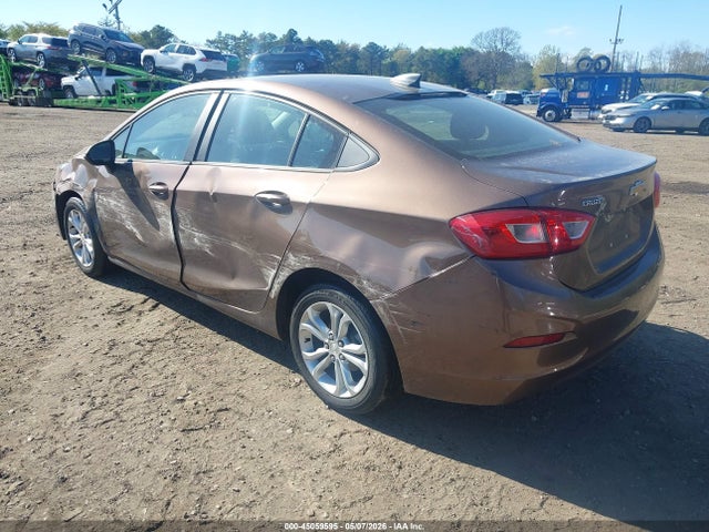 45059595 :رقم المزاد ، 1G1BC5SM1K7131924 vin ، 2019 Chevrolet Cruze Ls مزاد بيع