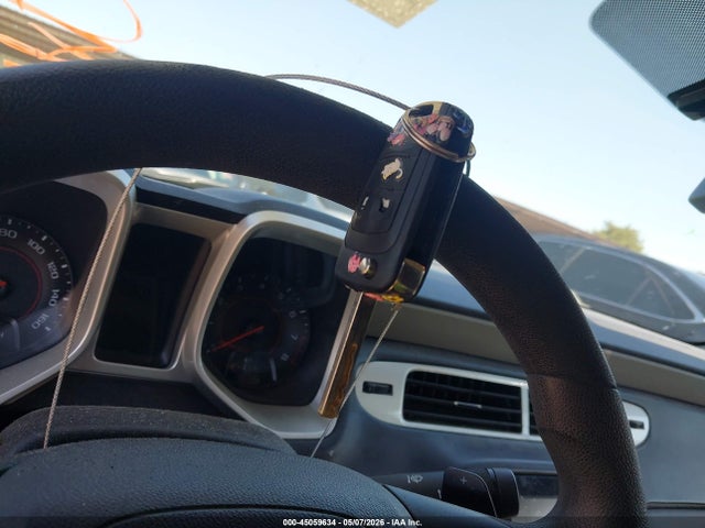 2013 Chevrolet Camaro 2ls მანქანა იყიდება აუქციონზე, vin: 2G1FA1E35D9239774, აუქციონის ნომერი: 45059634