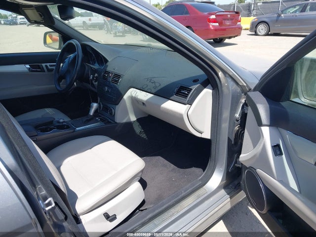 45059659 :رقم المزاد ، WDDGF54X19R079906 vin ، 2009 Mercedes-benz C 300 Luxury/sport مزاد بيع