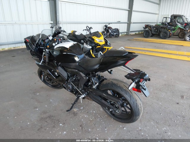JYARM38E7SA020235 Yamaha Yzfr7