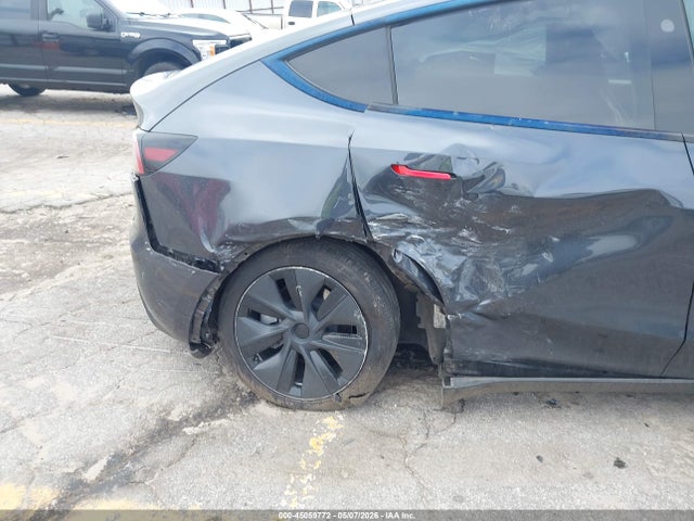 2025 Tesla Model Y Long Range Dual Motor Rear-wheel Drive მანქანა იყიდება აუქციონზე, vin: 7SAYGDEDXSA342383, აუქციონის ნომერი: 45059772