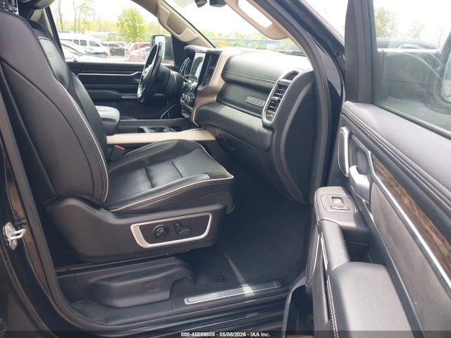 45059805 :رقم المزاد ، 1C6SRFRT3KN774156 vin ، 2019 Ram 1500 Laramie  4x4 6'4 Box مزاد بيع
