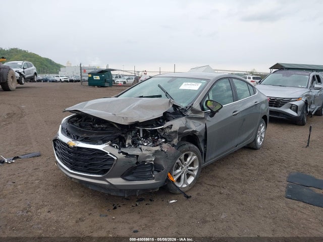 45059815 :رقم المزاد ، 1G1BE5SMXK7107258 vin ، 2019 Chevrolet Cruze Lt مزاد بيع