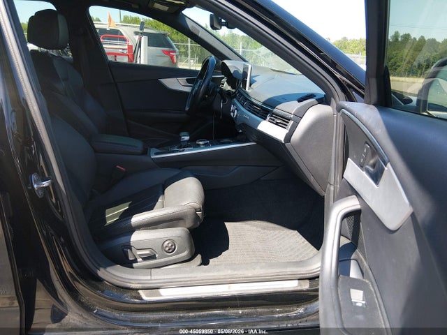 2017 Audi A4 2.0t Premium მანქანა იყიდება აუქციონზე, vin: WAUFNAF4XHN035944, აუქციონის ნომერი: 45059850