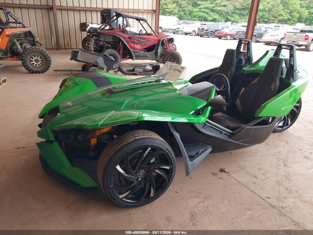 Polaris Slingshot 2018 57XAAPFA6J8125542 Image 2