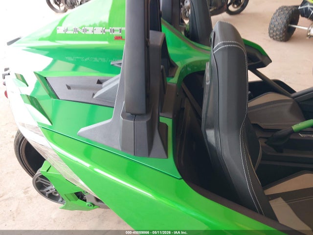 Polaris Slingshot 2018 57XAAPFA6J8125542 Image 8