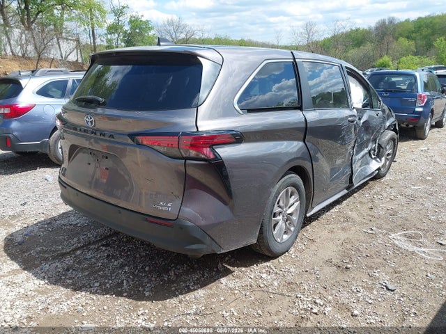 45059898 :رقم المزاد ، 5TDYSKFC5NS064145 vin ، 2022 Toyota Sienna Xle مزاد بيع