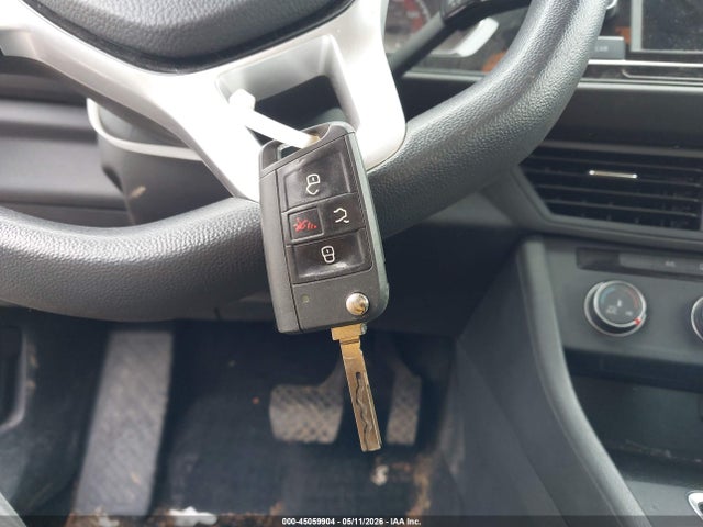 Продажа на аукционе авто 2019 Volkswagen Jetta 1.4t R-line/1.4t S/1.4t Se, vin: 3VWC57BUXKM222484, номер лота: 45059904