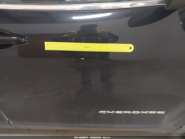 2019 Jeep Cherokee Latitude 4x4 მანქანა იყიდება აუქციონზე, vin: 1C4PJMCB2KD440362, აუქციონის ნომერი: 45059917