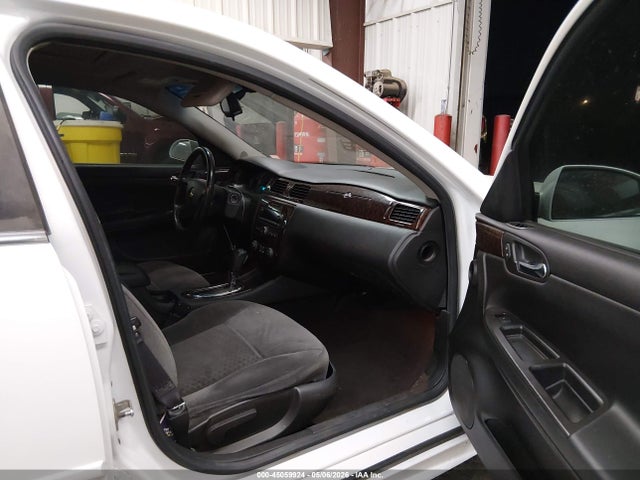 2G1WB5E34E1141470 Chevrolet Impala Limited Lt