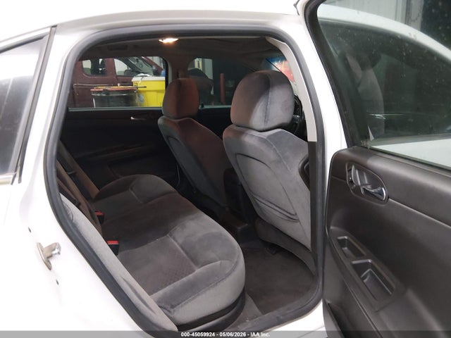 2G1WB5E34E1141470 Chevrolet Impala Limited Lt
