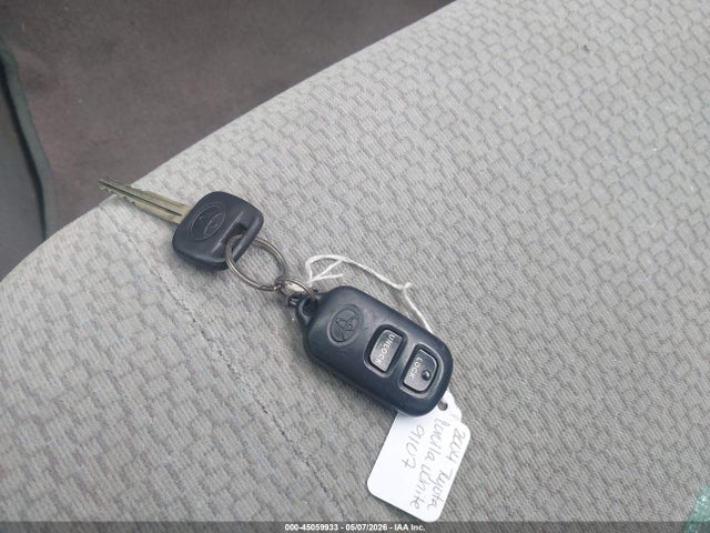 45059933 :رقم المزاد ، 1NXBR32E24Z329107 vin ، 2004 Toyota Corolla Le مزاد بيع