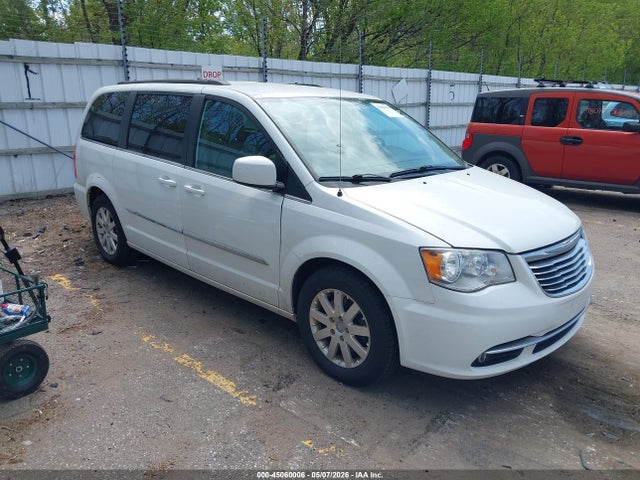Auction sale of the 2016 Chrysler Town & Country Touring, vin: 2C4RC1BG3GR295965, lot number: 45060006