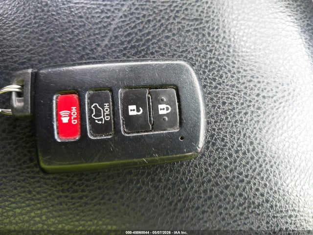 2017 Toyota Rav4 Xle მანქანა იყიდება აუქციონზე, vin: JTMRFREV0HJ713968, აუქციონის ნომერი: 45060044