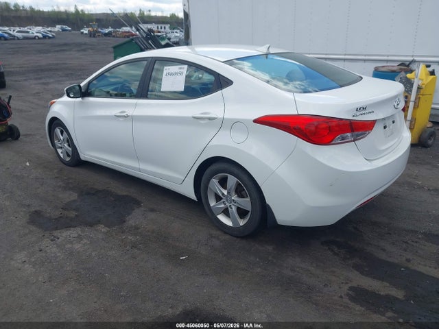 45060050 :رقم المزاد ، 5NPDH4AE8DH422800 vin ، 2013 Hyundai Elantra Gls مزاد بيع