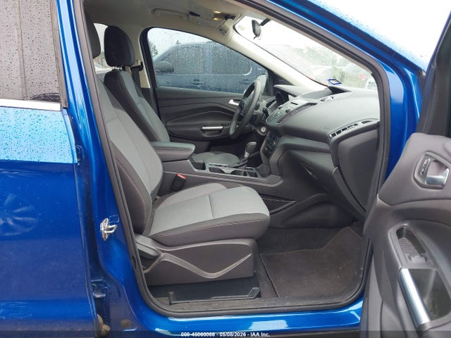 Продажа на аукционе авто 2017 Ford Escape Se, vin: 1FMCU0GD6HUA13331, номер лота: 45060066