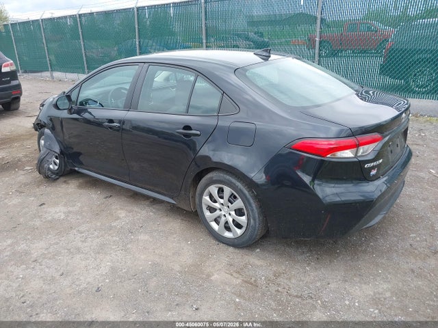 45060075 :رقم المزاد ، 5YFEPMAE3MP196367 vin ، 2021 Toyota Corolla Le مزاد بيع