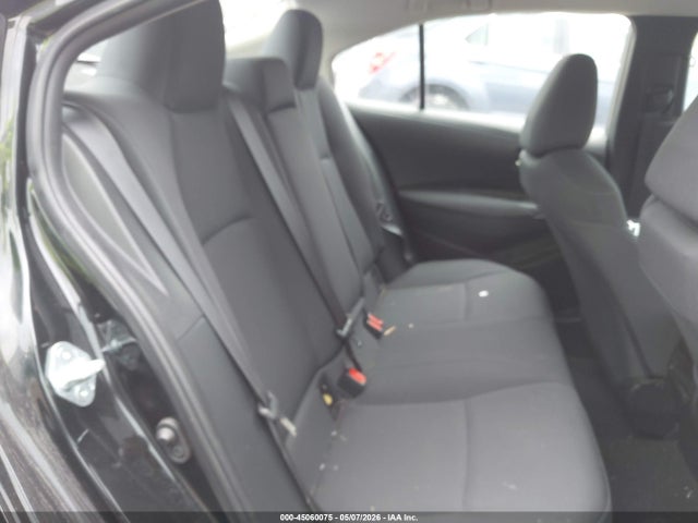 45060075 :رقم المزاد ، 5YFEPMAE3MP196367 vin ، 2021 Toyota Corolla Le مزاد بيع