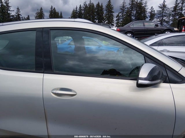 1G1FY6S02P4178023 Chevrolet Bolt Euv Fwd Lt
