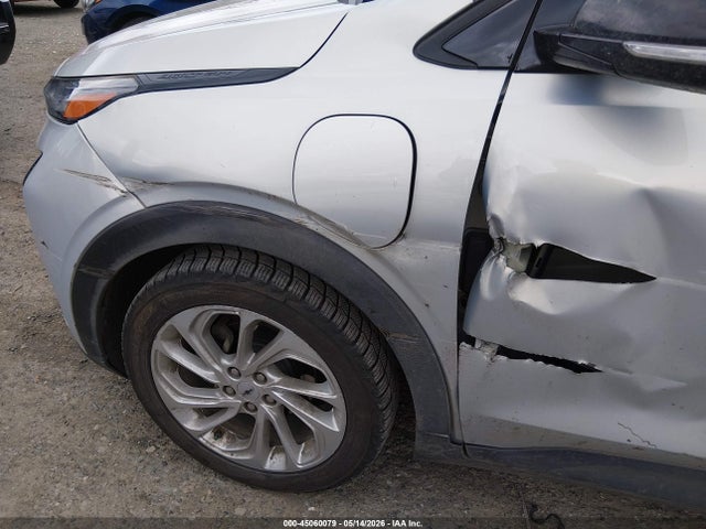 1G1FY6S02P4178023 Chevrolet Bolt Euv Fwd Lt