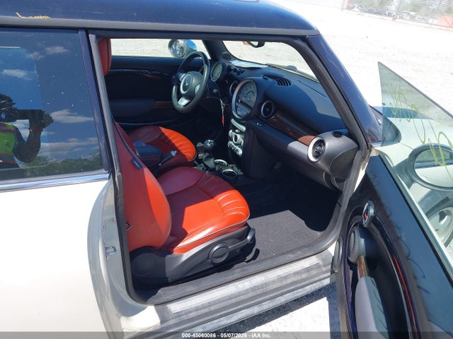 2008 Mini Cooper მანქანა იყიდება აუქციონზე, vin: WMWMF33508TU65409, აუქციონის ნომერი: 45060086