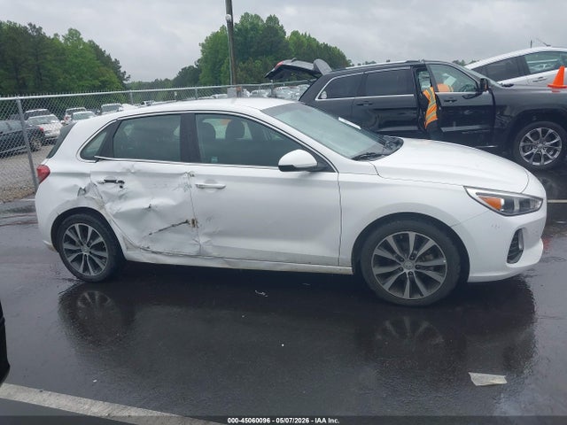 Продаж на аукціоні авто 2018 Hyundai Elantra Gt, vin: KMHH35LEXJU063630, номер лоту: 45060096