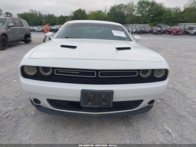 2015 Dodge Challenger Sxt მანქანა იყიდება აუქციონზე, vin: 2C3CDZAG7FH855062, აუქციონის ნომერი: 45060106