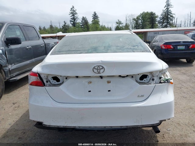 Продажа на аукционе авто 2018 Toyota Camry Le, vin: 4T1B11HK3JU632756, номер лота: 45060114