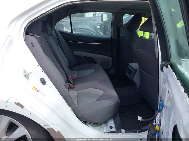 Продажа на аукционе авто 2018 Toyota Camry Le, vin: 4T1B11HK3JU632756, номер лота: 45060114