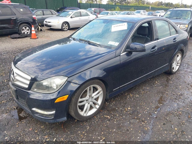 45060164 :رقم المزاد ، WDDGF8AB1DR264668 vin ، 2013 Mercedes-benz C 300 Sport 4matic مزاد بيع