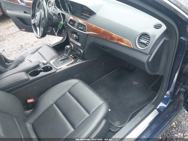 45060164 :رقم المزاد ، WDDGF8AB1DR264668 vin ، 2013 Mercedes-benz C 300 Sport 4matic مزاد بيع