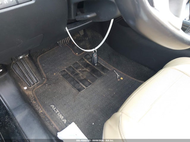 45060183 :رقم المزاد ، 1N4BL4CW6KC145929 vin ، 2019 Nissan Altima 2.5 Sr مزاد بيع