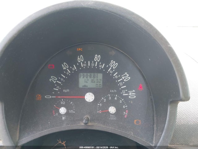 45060191 :رقم المزاد ، 3VWCM31Y25M367975 vin ، 2005 Volkswagen New Beetle Gls مزاد بيع