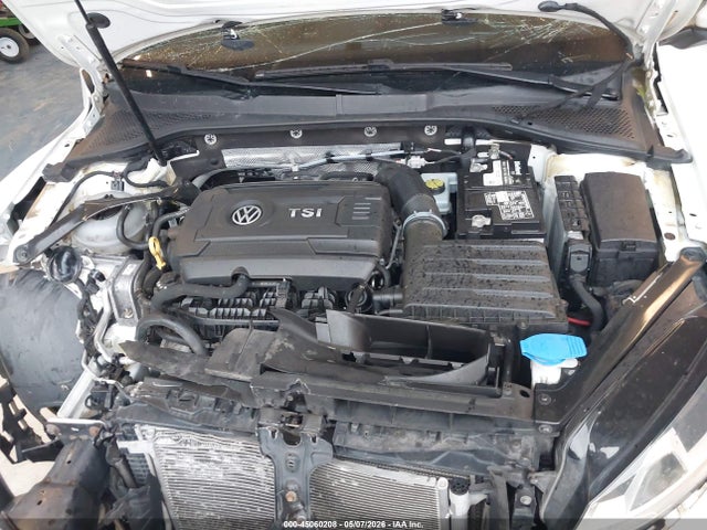 45060208 :رقم المزاد ، 3VW5T7AU1HM008721 vin ، 2017 Volkswagen Golf Gti S 4-door مزاد بيع