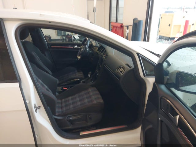 45060208 :رقم المزاد ، 3VW5T7AU1HM008721 vin ، 2017 Volkswagen Golf Gti S 4-door مزاد بيع