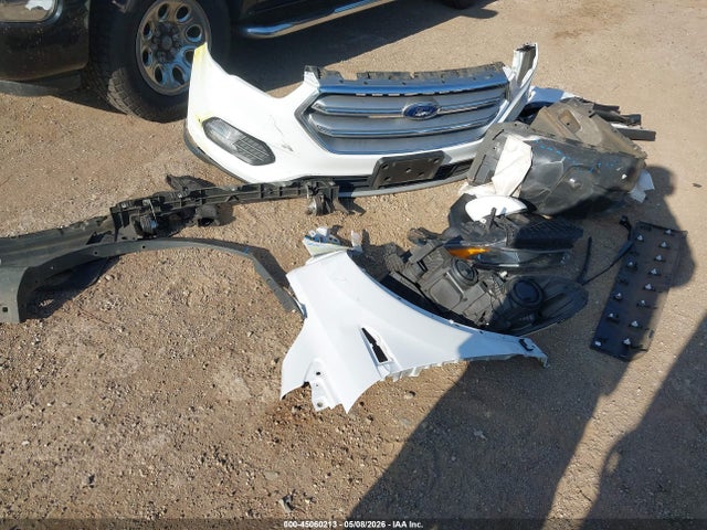 45060213 :رقم المزاد ، 1FMCU0GD4HUE94339 vin ، 2017 Ford Escape Se مزاد بيع