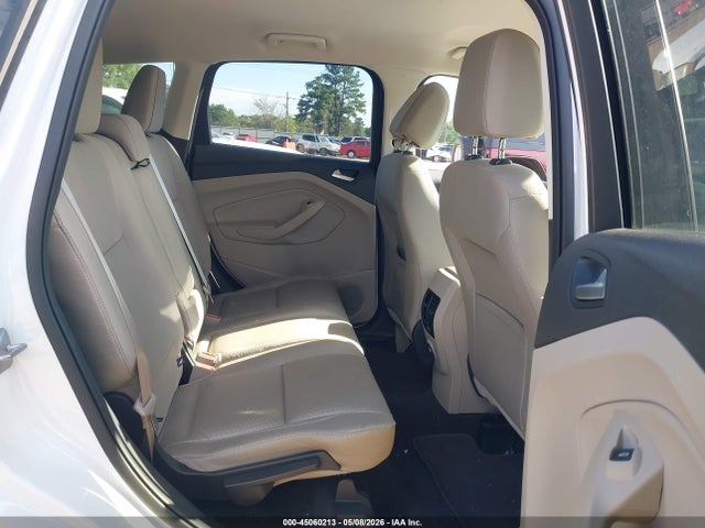 45060213 :رقم المزاد ، 1FMCU0GD4HUE94339 vin ، 2017 Ford Escape Se مزاد بيع