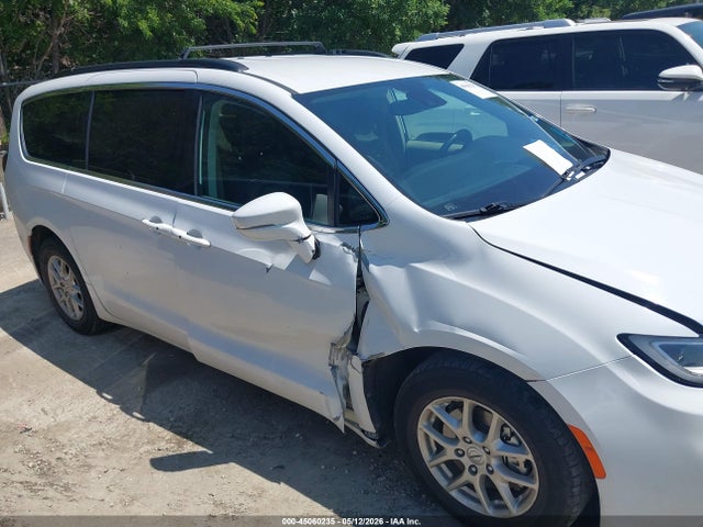 45060235 :رقم المزاد ، 2C4RC1BG9NR158428 vin ، 2022 Chrysler Pacifica Touring L مزاد بيع