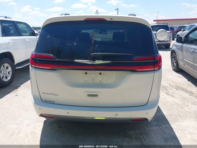 45060235 :رقم المزاد ، 2C4RC1BG9NR158428 vin ، 2022 Chrysler Pacifica Touring L مزاد بيع