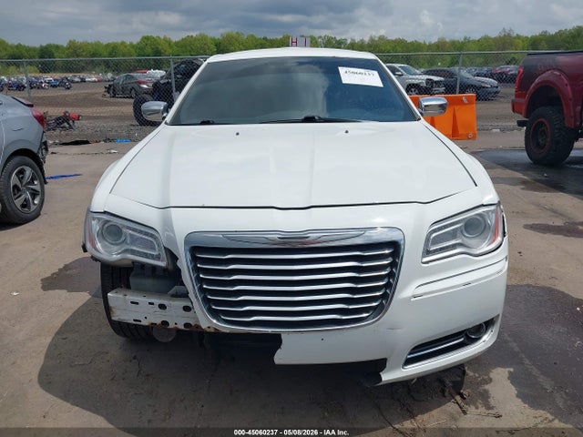 2013 Chrysler 300c Awd მანქანა იყიდება აუქციონზე, vin: 2C3CCAKT4DH567349, აუქციონის ნომერი: 45060237
