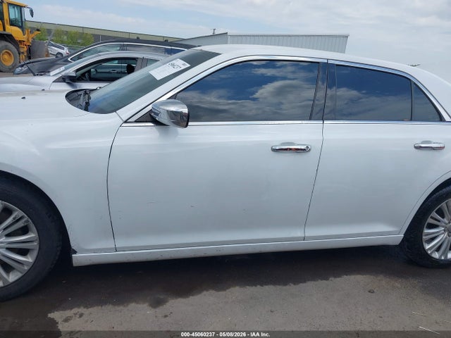2013 Chrysler 300c Awd მანქანა იყიდება აუქციონზე, vin: 2C3CCAKT4DH567349, აუქციონის ნომერი: 45060237