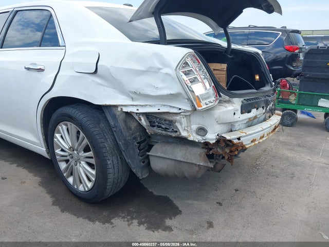 2013 Chrysler 300c Awd მანქანა იყიდება აუქციონზე, vin: 2C3CCAKT4DH567349, აუქციონის ნომერი: 45060237